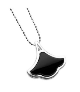 Colgante abanico de plata y azabache | Fan-Shaped Silver and Jet Pendant