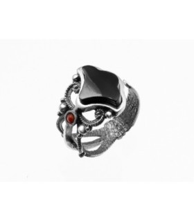 Anillo de plata, azabache y coral | Silver, Jet and Coral Ring