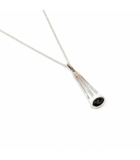 Colgante alargado de plata y azabache | Elongated silver and jet pendant